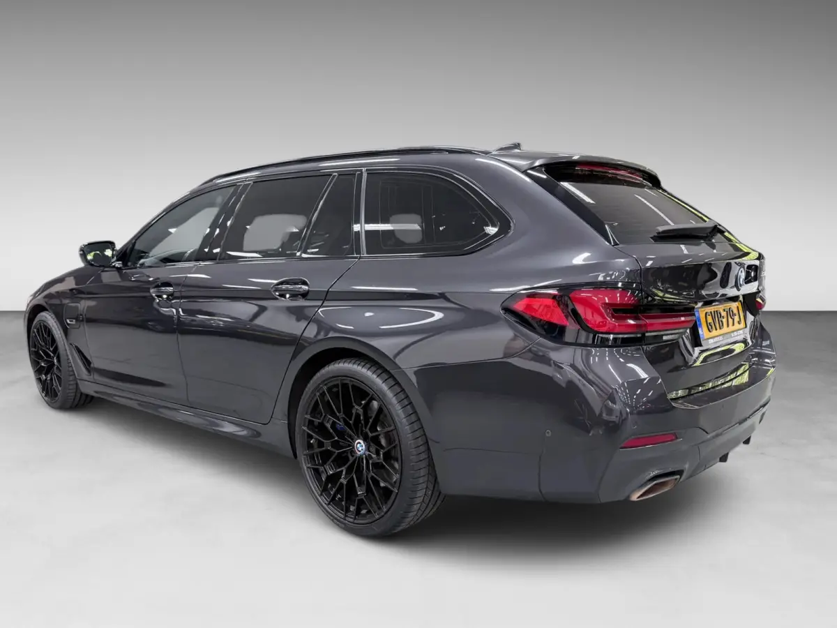 530e M-SPORT 20'' SOH-TEST/PANO/NAVI/CAM/DAB/CARPLAY/ECC/PDC/CRUISE///