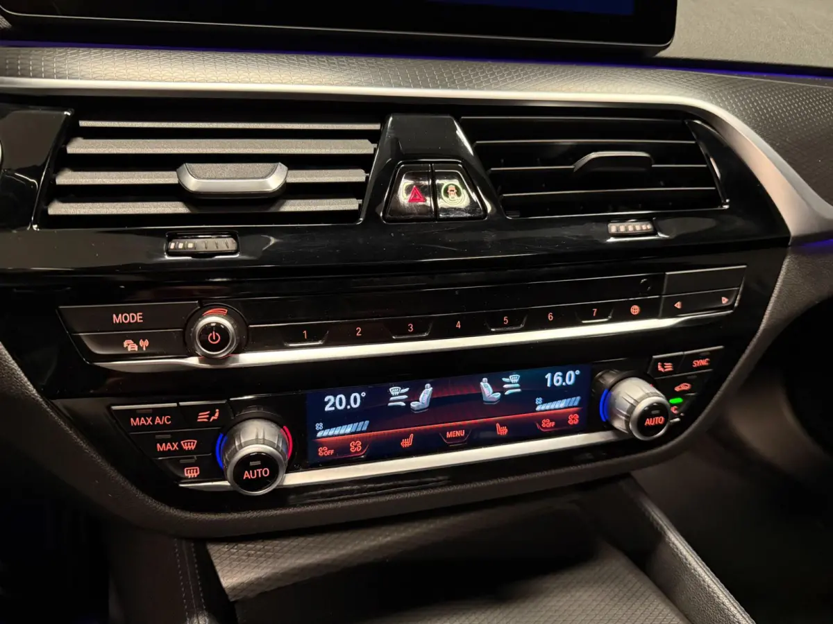 530e M-SPORT 20'' SOH-TEST/PANO/NAVI/CAM/DAB/CARPLAY/ECC/PDC/CRUISE///