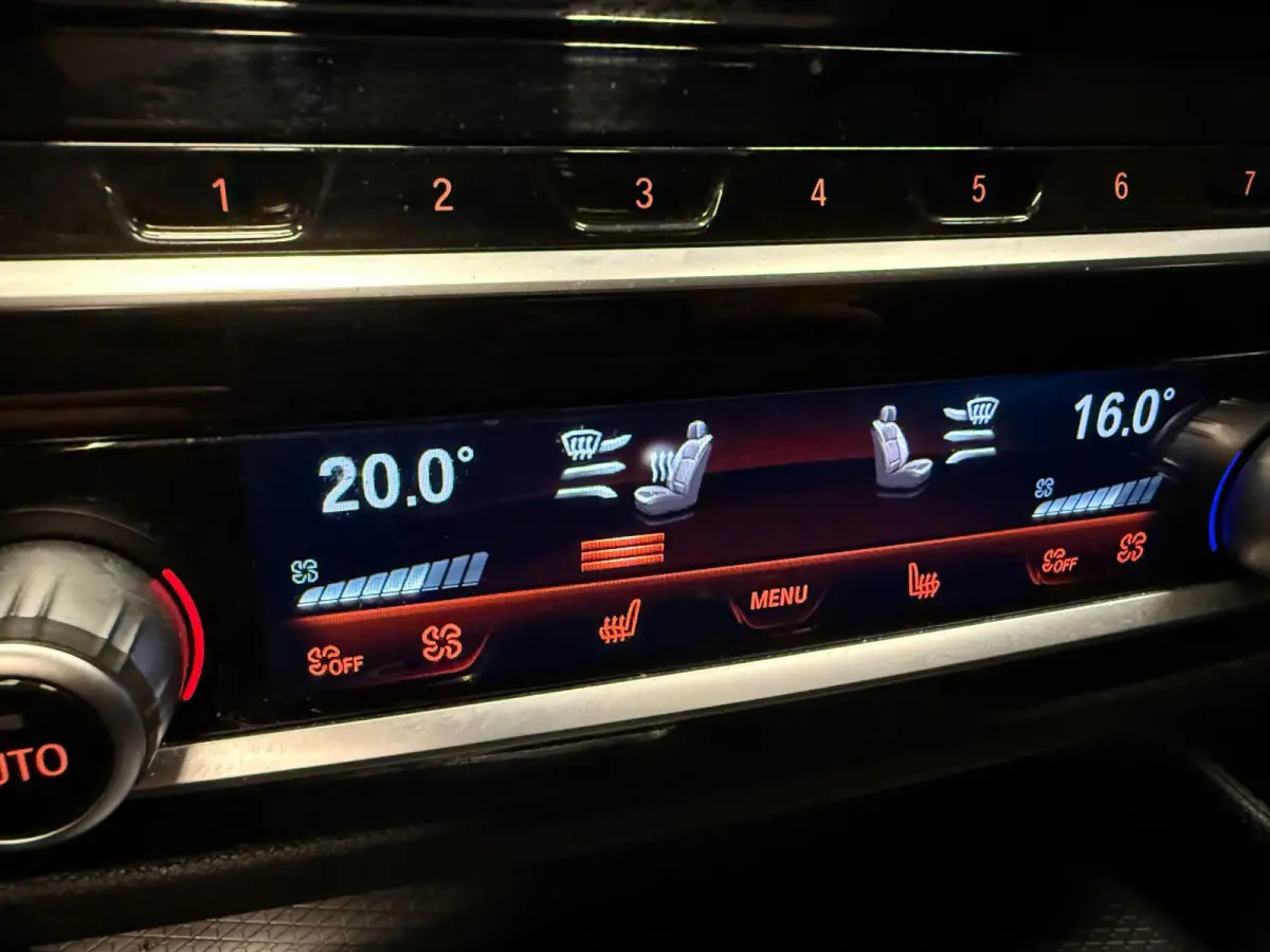 530e M-SPORT 20'' SOH-TEST/PANO/NAVI/CAM/DAB/CARPLAY/ECC/PDC/CRUISE///