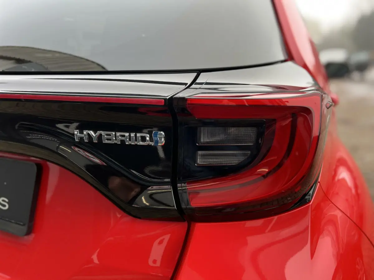 1.5 Hybrid Executive