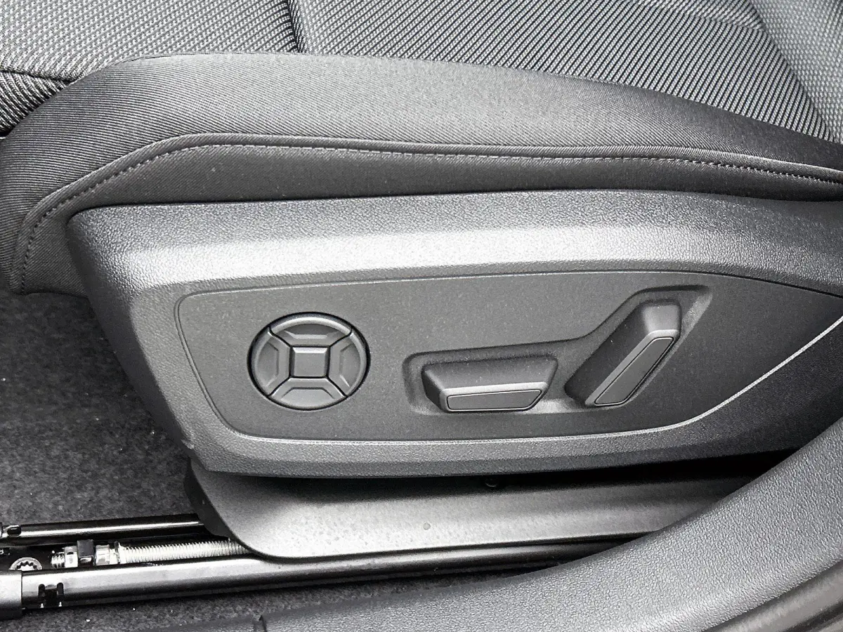 40 TFSI e Advanced edition 204 PK | Automaat | Navigatie | Audi Drive Select | Ambiant Licht Pakket | LED Koplampen | Velgen 17'' | Apple Carplay/Android Auto | Stoelverwarming | Elektrische