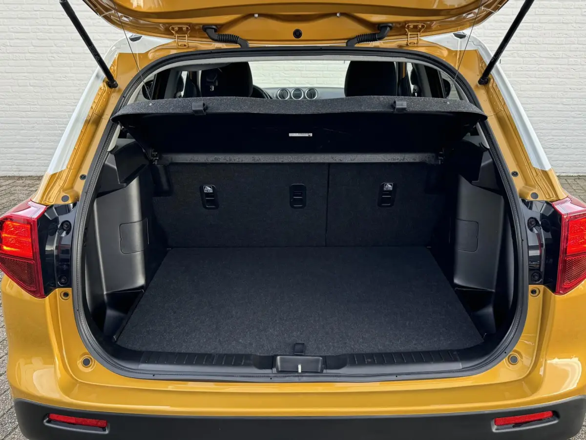 1.4 Boosterjet Select Smart Hybrid Camera Dodehoek Adaptieve cruise Clima Verwarmde stoelen