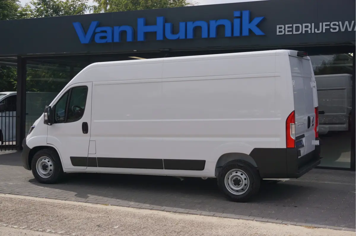 Maxi 35 180PK L3H2 Series 9 BPM VRIJ!! Climate, Apple CP, Cruise, Camera!! NR. 970