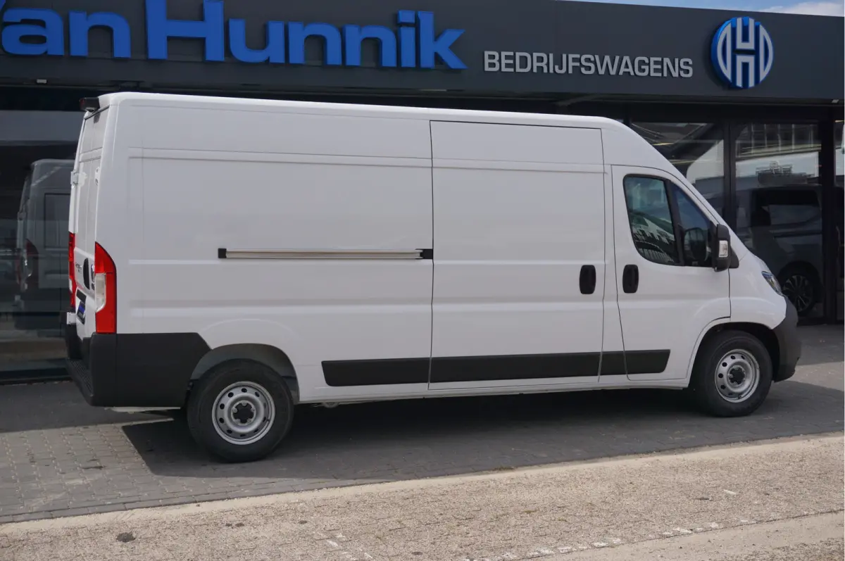 Maxi 35 180PK L3H2 Series 9 BPM VRIJ!! Climate, Apple CP, Cruise, Camera!! NR. 970