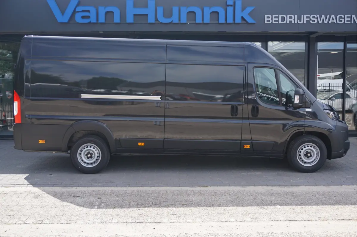 Maxi 35 2.2 180PK L4H2 EAT8 AUT BPM VRIJ!! Clima, 10" Navi, Camera, 270° Deuren!! NR. 915
