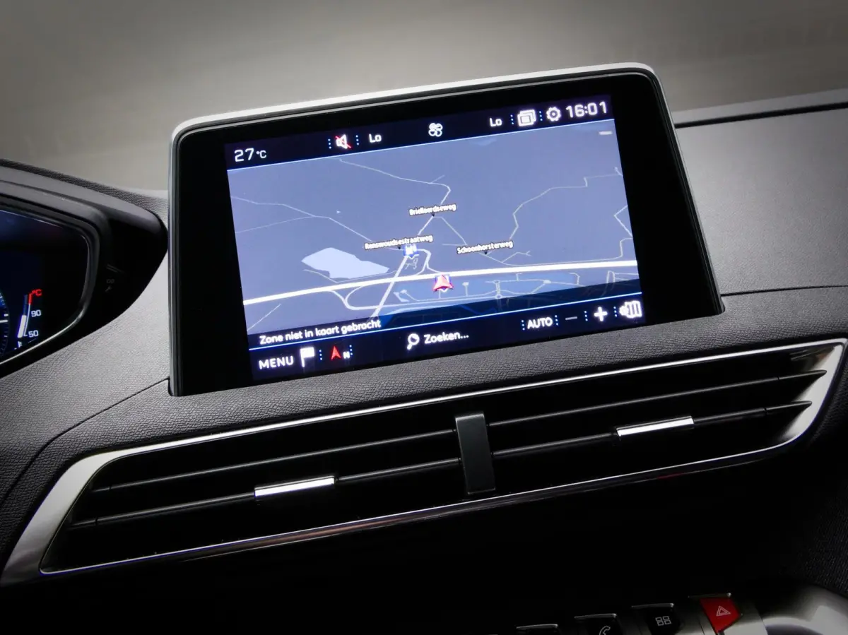 1.2 PureTech Blue Lease Premium (APPLE CARPLAY / ANDROID AUTO, ACHTERUITRIJCAMERA, NAVIGATIESYSTEEM, CLIMATE CONTROL)