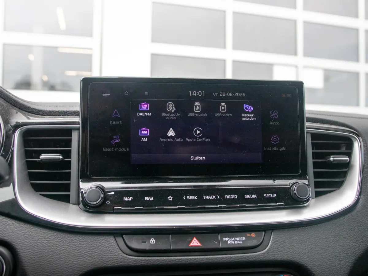 1.0 T-GDi DynamicPlusLine | Uit voorraad leverbaar | Keyless | Stoel-/stuurverwarming | Priv. glass | Navi | Carplay | Clima
