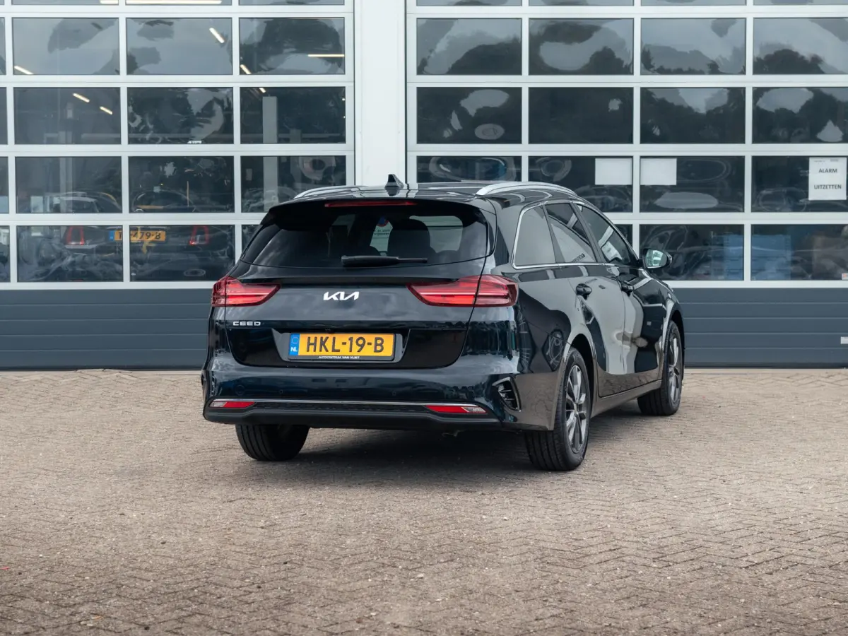 1.0 T-GDi DynamicPlusLine | Uit voorraad leverbaar | Keyless | Stoel-/stuurverwarming | Priv. glass | Navi | Carplay | Clima