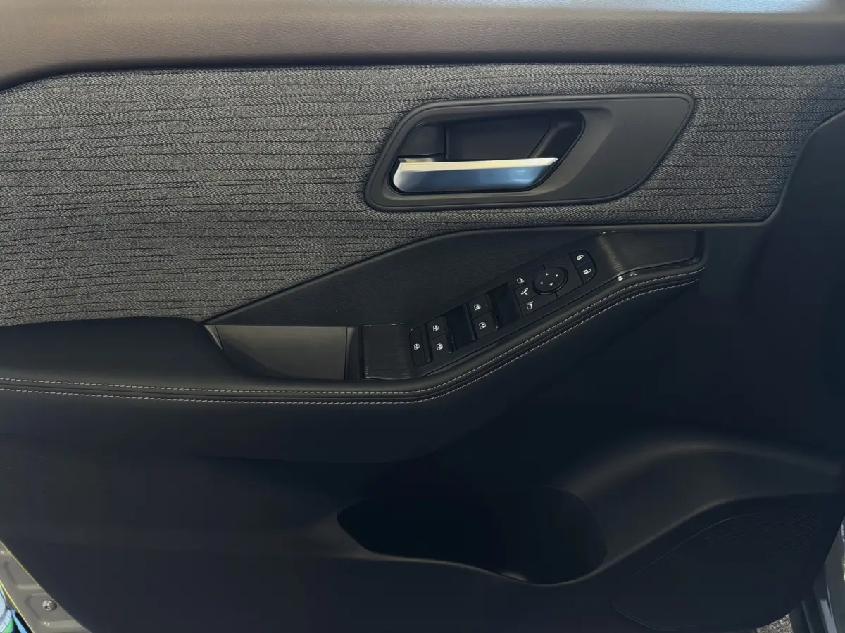Nissan X-Trail 7-Persoons | 1800KG Trekgewicht | Winterpakket | Apple CarPlay | Adaptieve Cruise | LED 7p 7-Persoons ✅Top Auto's Wijchen. 30 Jaar Specialist in Nissan  : Alle Type's : Tekn