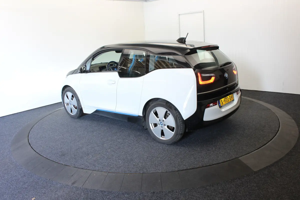 Exec. 120Ah 42Kwh SOH 94% Warmtepomp Camera Navi Stoelverw