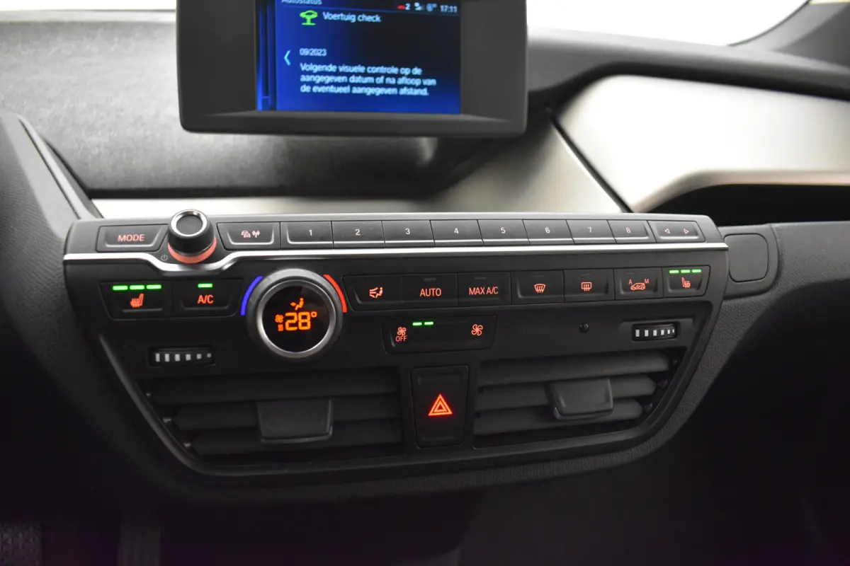 Executive 120Ah SOH 100% 42 kWh Warmtepomp CCS Snel lader Camera Stoelver. Navi