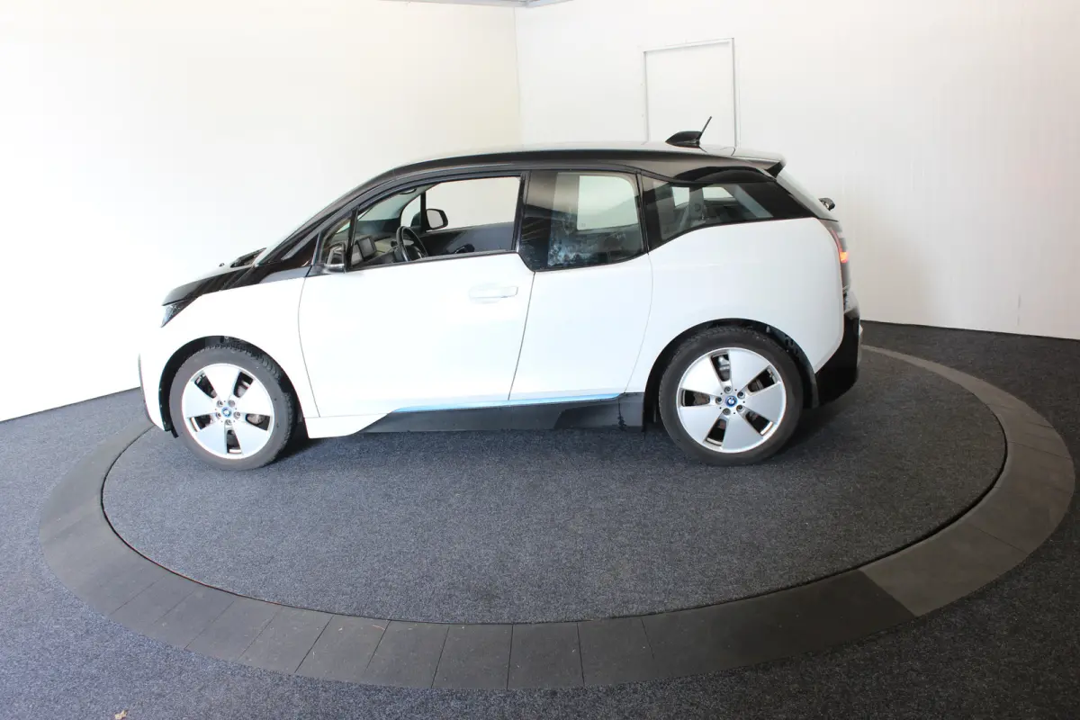 Executive 120Ah SOH 100% 42 kWh Warmtepomp CCS Snel lader Camera Stoelver. Navi