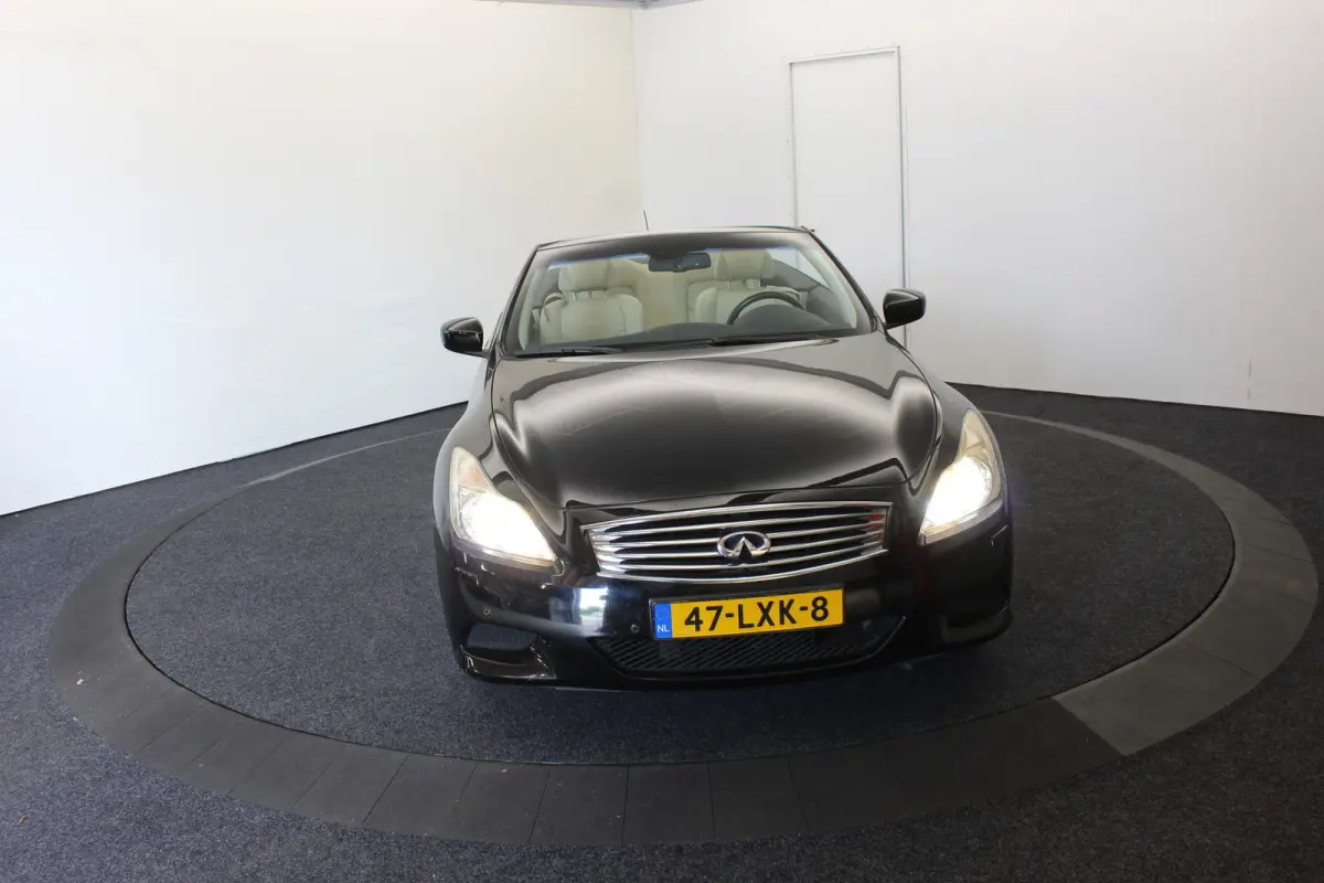 G37 GT Premium Bose Camera  NL Auto