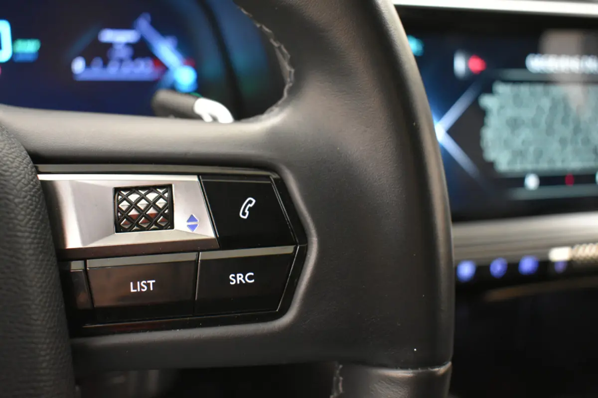 E-Tense PHEV 4x4 Bastille+
