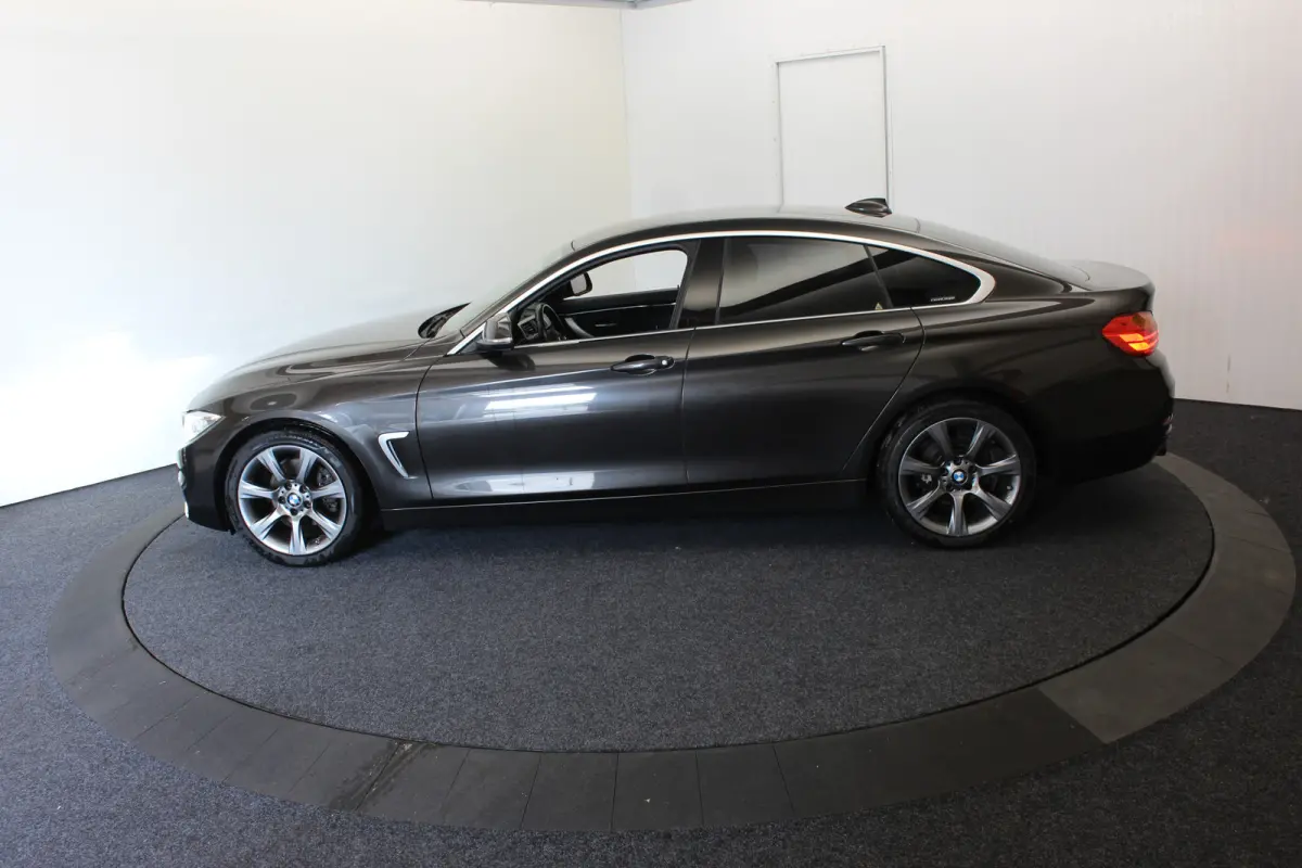 420d 181PK M-Sport Executive Groot Navi