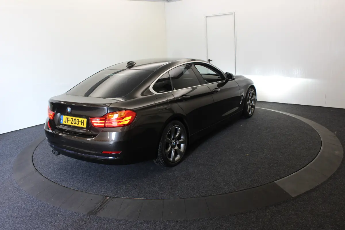 420d 181PK M-Sport Executive Groot Navi