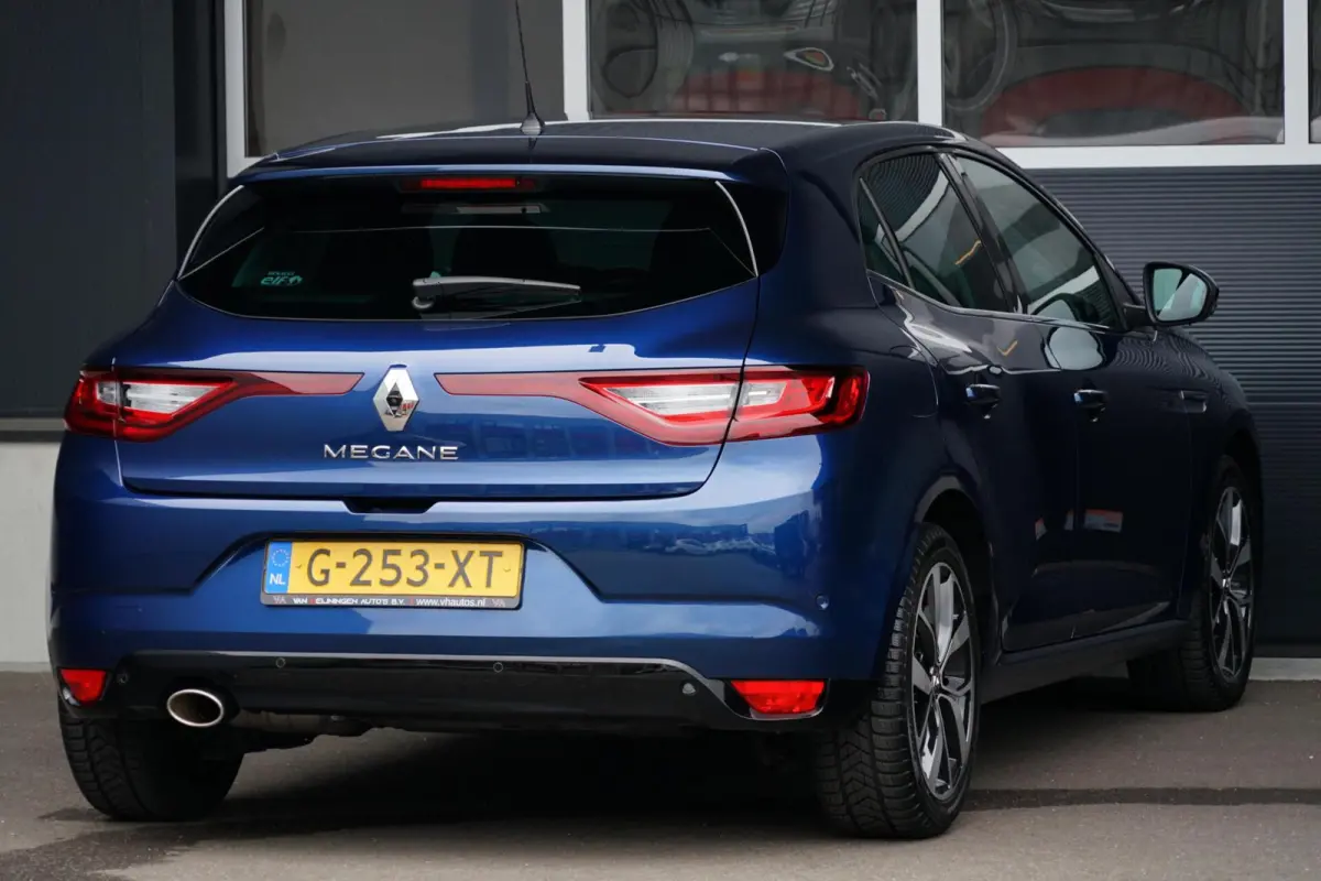 1.3 TCe Bose, R-Link, CarPlay, dodehoek, cam.