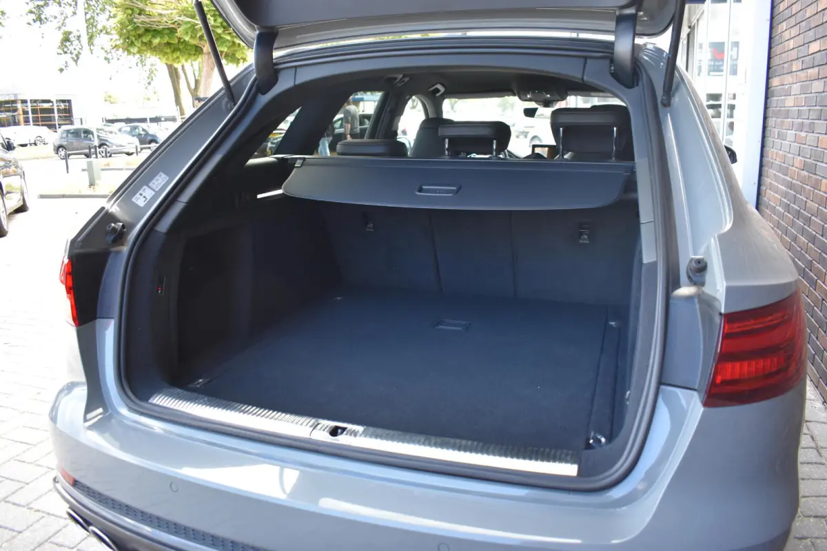 3.0 TDI S4 quattro Audi A4 Avant 3.0 TDI S4 quattro