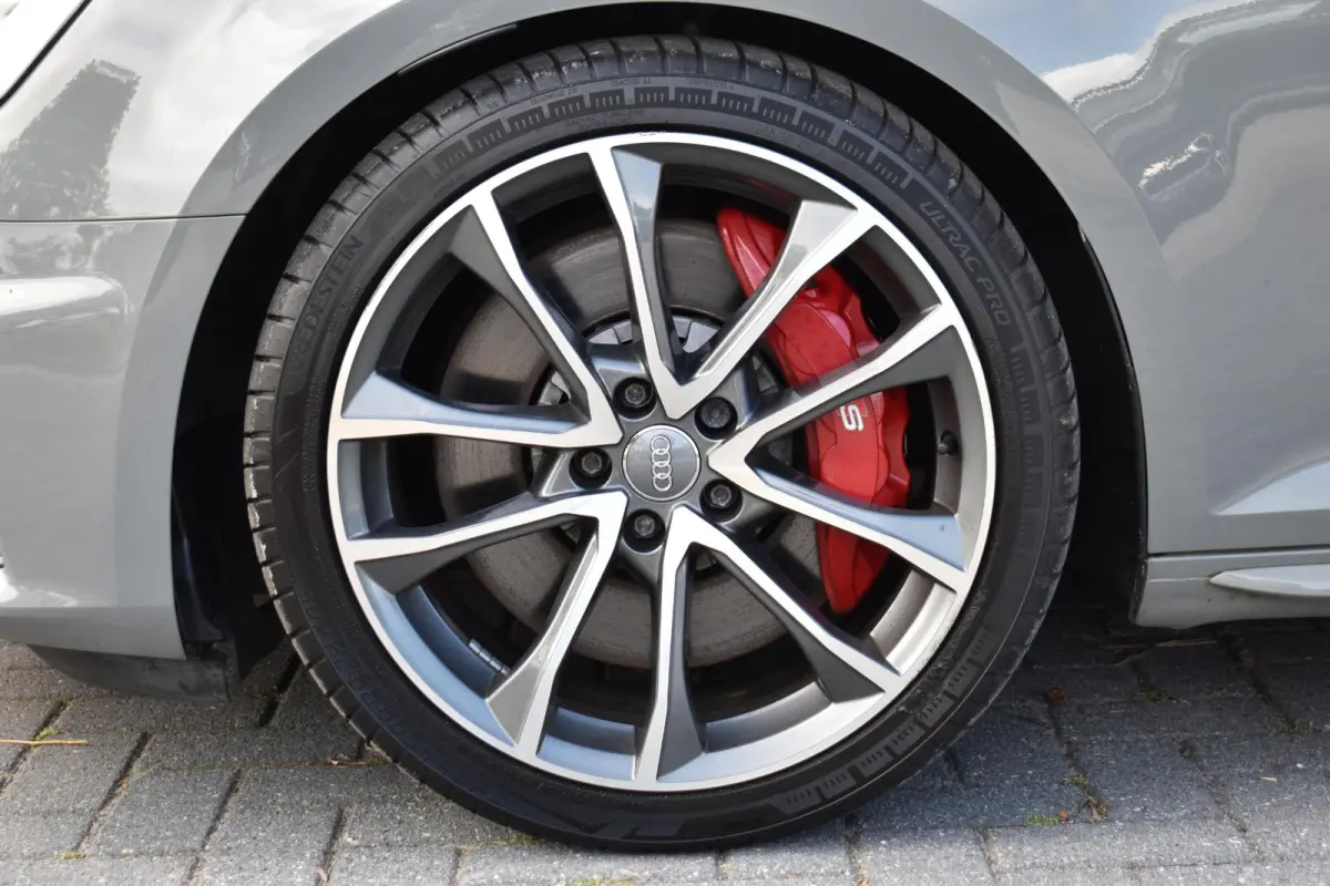 3.0 TDI S4 quattro Audi A4 Avant 3.0 TDI S4 quattro