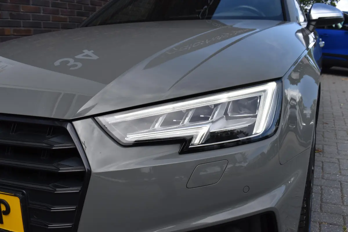 3.0 TDI S4 quattro Audi A4 Avant 3.0 TDI S4 quattro