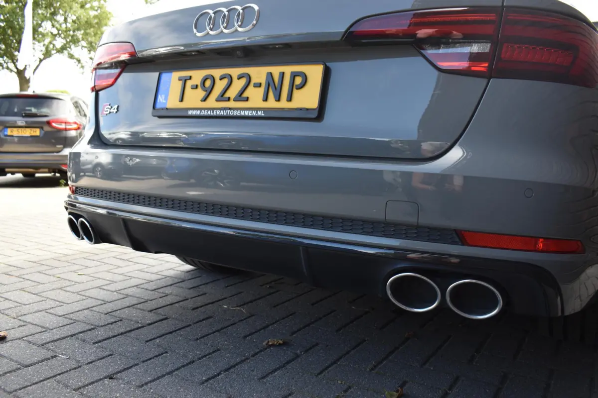 3.0 TDI S4 quattro Audi A4 Avant 3.0 TDI S4 quattro