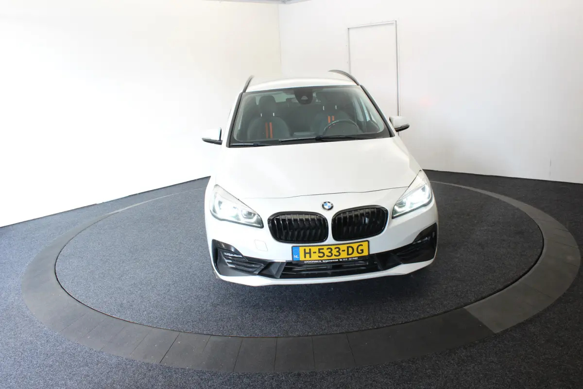 220 7P M-Sport 192 PK Paremoer lak Trekhaak Executive