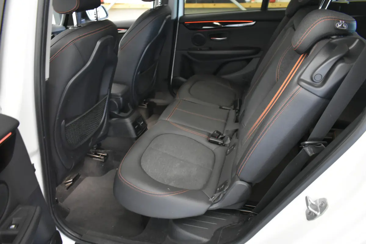 220 7P M-Sport 192 PK Paremoer lak Trekhaak Executive