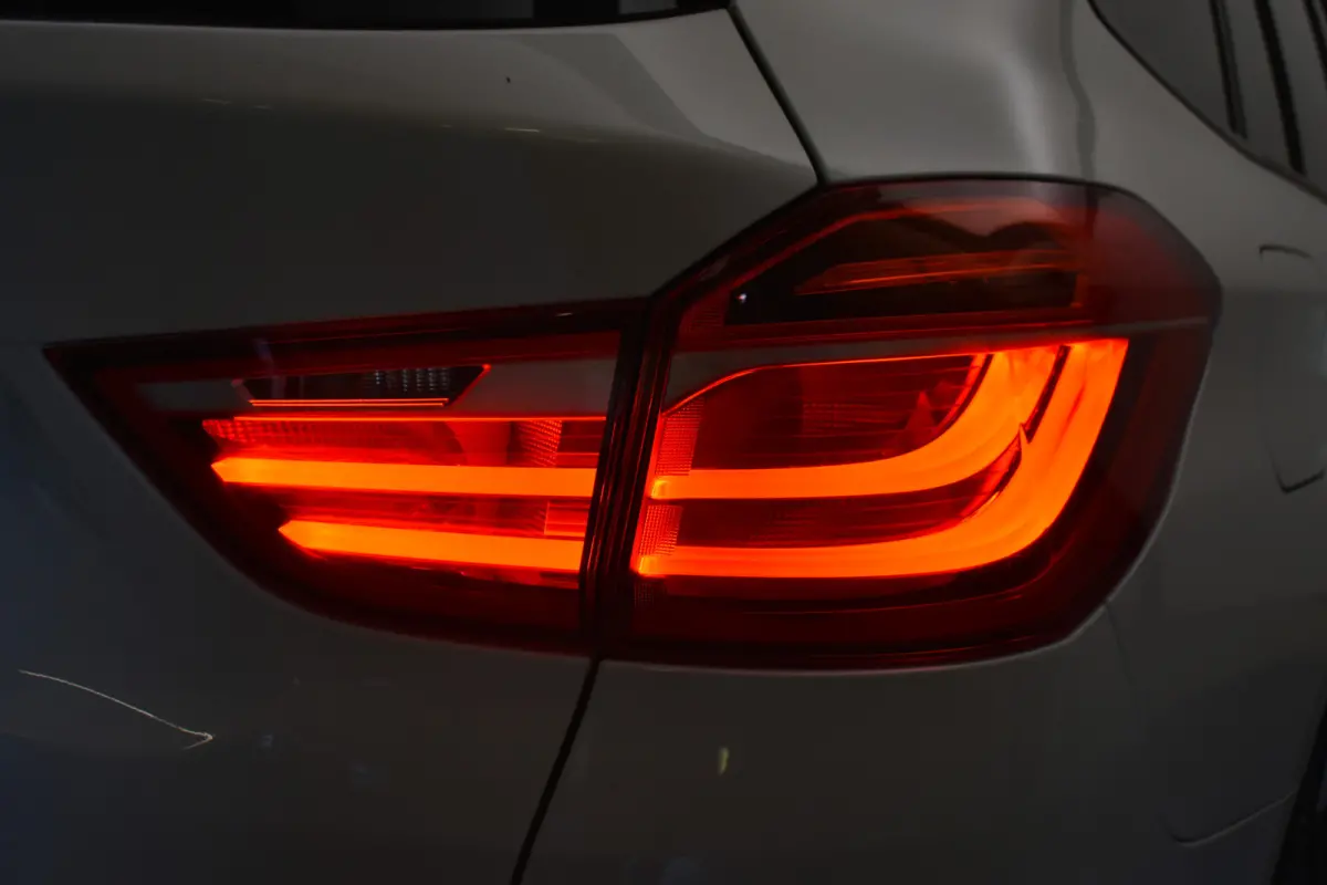 220 7P M-Sport 192 PK Paremoer lak Trekhaak Executive