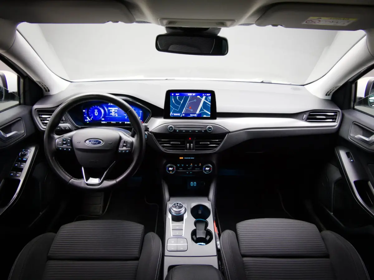 1.0 EcoBoost Hybrid Titanium X (APPLE CARPLAY/ANDROID AUTO, NAVIGATIESYSTEEM, CRUISE CONTROL, CLIMATE CONTROL)