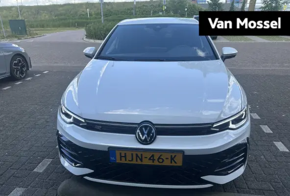 1.5 eTSI R-Line Edition | Automaat | Navigatie | Draadloze Apple carplay | Adaptive cruise control | Parkeersensoren | 360' graden Camera | Climate control | Dodehoek sensoren | Park Assist 