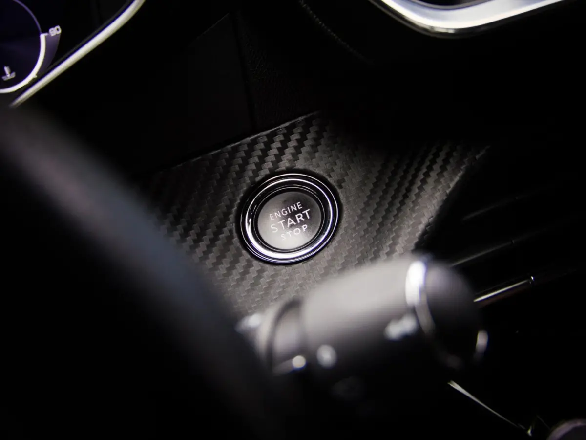 1.2 PureTech GT (SFEERVERLICHTING, APPLE CARPLAY/ANDROID AUTO, ACHTERUITRIJCAMERA, NAVIGATIESYSTEEM, CRUISE CONTROL)