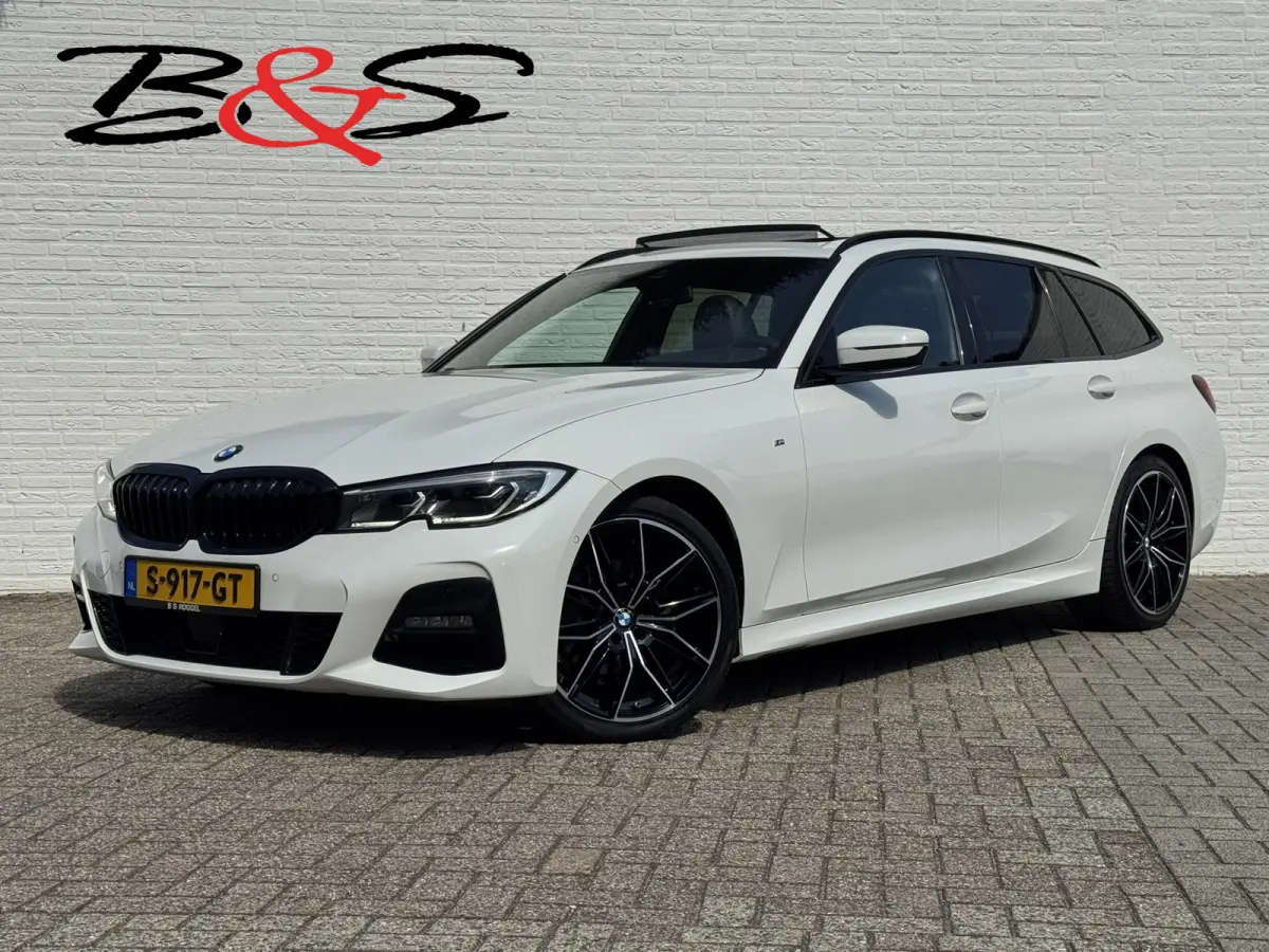320i High Exec. M-Sport individual Sfeer Leder Camera Carplay Trekhaak Led
