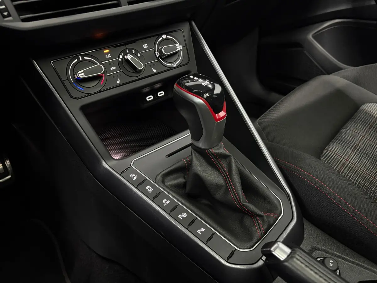 2.0 GTI 2023 PANO IQ