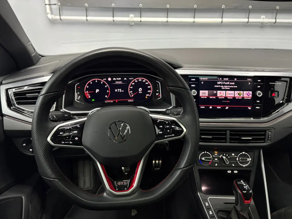 2.0 GTI 2023 PANO IQ