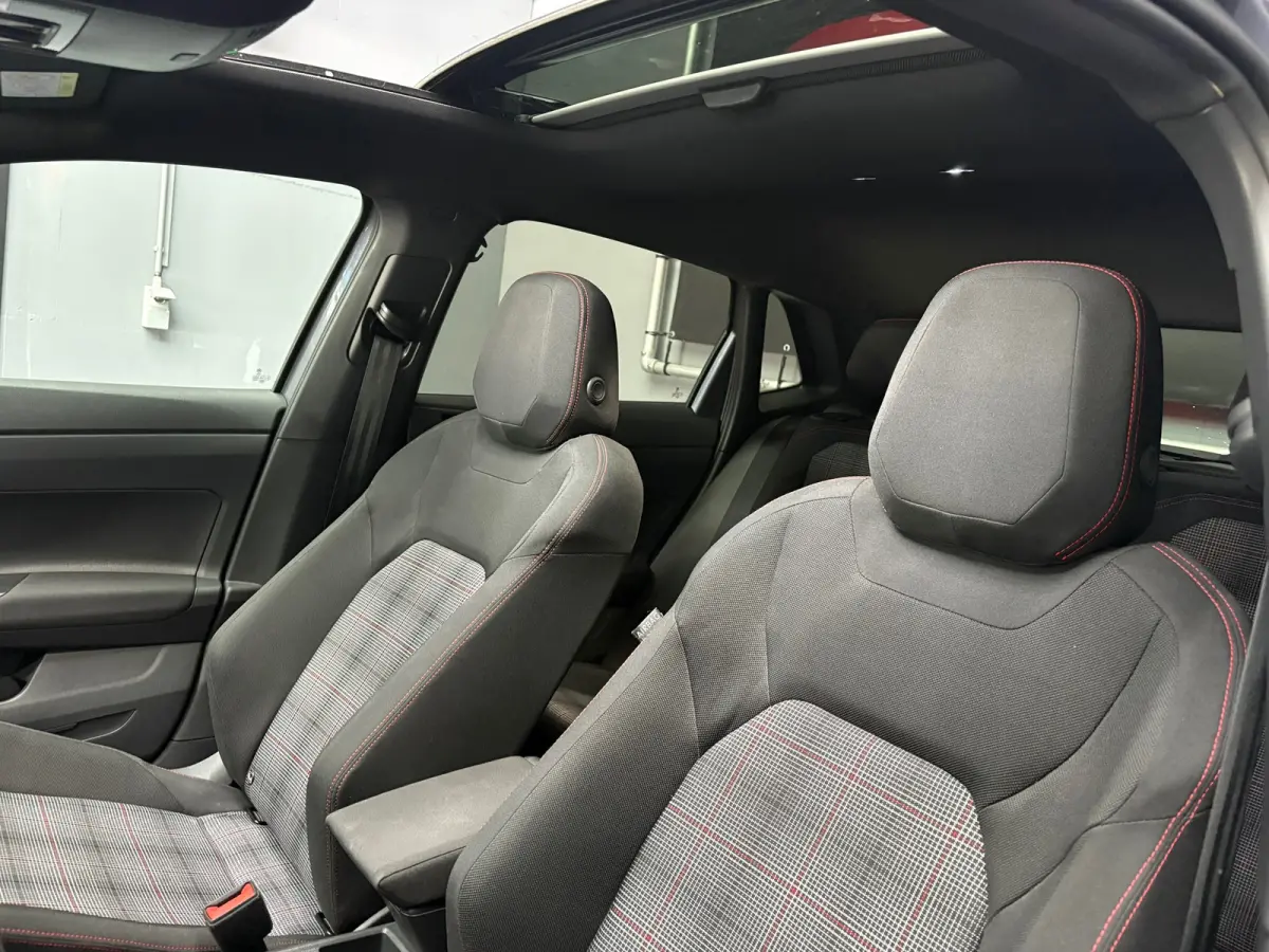 2.0 GTI 2023 PANO IQ