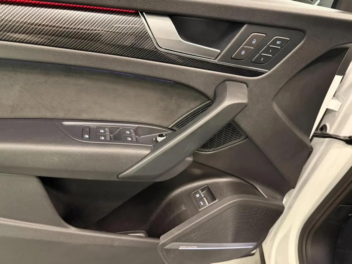 55 TFSI e SQ5 367PK 3X S-LINE 21'' SOH-TEST/BLACK-LINE PANO/B&O/H-UP/LUCHTVERING/MASSAGE STOELEN/FULL-OPTION!!!