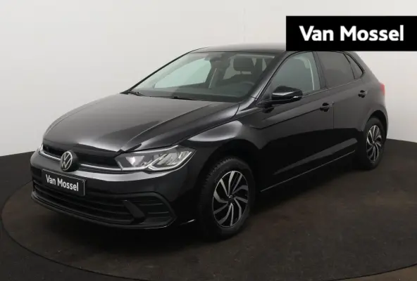 1.0 TSI Life Edition 95 PK | Draadloze Apple carplay | Achteruitrijcamera  | Parkeersensoren | Travel Assist | LED Verlichting | 15" inch "Essex" LMV |