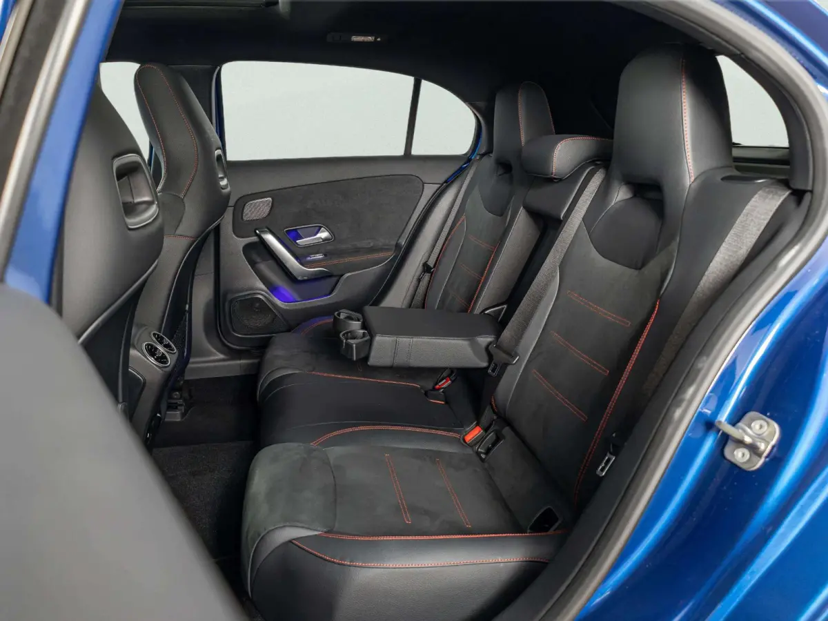 Hatchback 180 Star Edition LIMITED Premium PLUS | Panorama dak