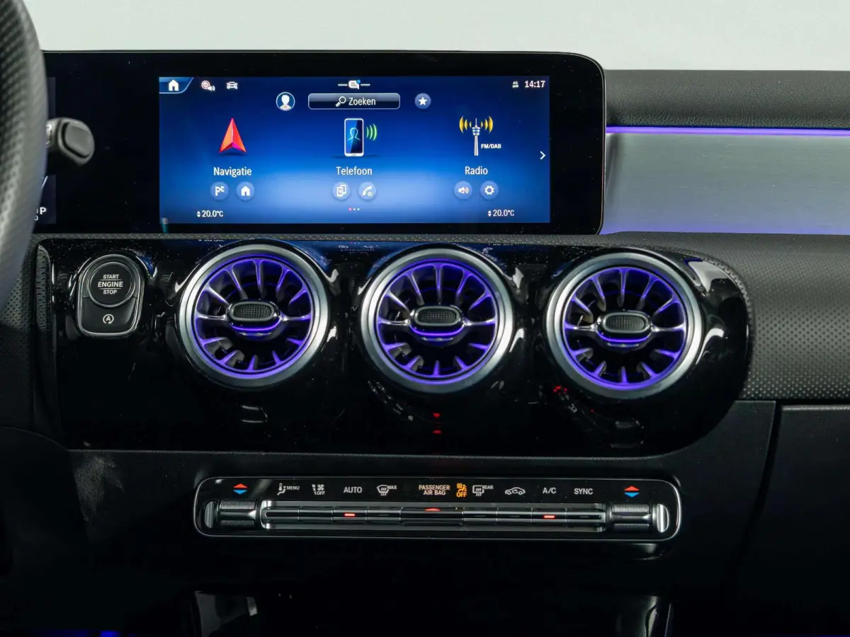 Hatchback 180 Star Edition LIMITED Premium PLUS | Panorama dak