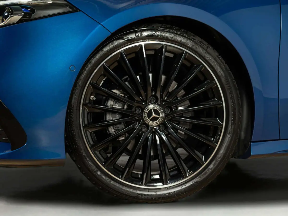 Hatchback 180 Star Edition LIMITED Premium PLUS | Panorama dak