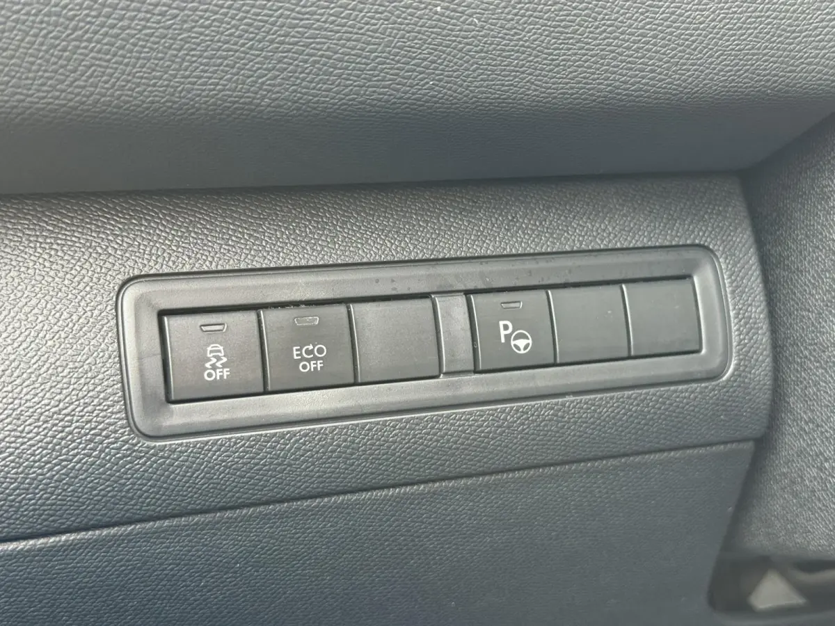 1.2 PureTech Allure Leder/alcantara Led koplampen Camera Cruise Navigatie