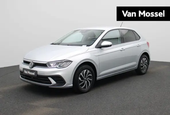 1.0 TSI Life Edition 95PK | Fysieke voorraad auto | Direct leverbaar | 15 inch lichtmetaal | Navigatie | Airconditioning ‘Air Care Climatronic’, 2 temperatuurzones, met actief combifilte