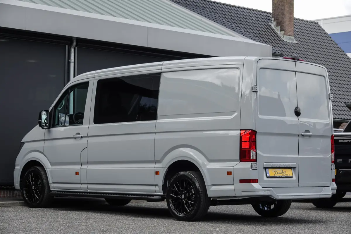 L3H2 | 177Pk Aut. | | Nieuw Model | 10,4'' Navigatie | 19'' | Traffic Grey