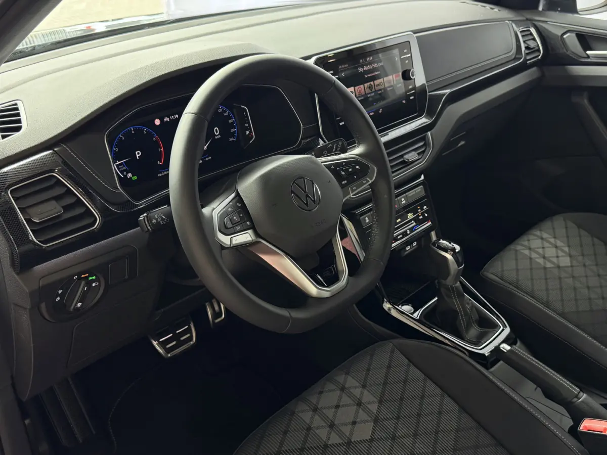 ✅NIEUWE AUTO✅ TSI 115PK R-LINE EDITION TREKHAAK LED LMV IQ CAMERA STOELVERW ✅2025 ✅ ✅Top Auto's Wijchen , 30 Jaar Specialist in Volkswagen  : Alle Type's : R-Line Edition / Style /