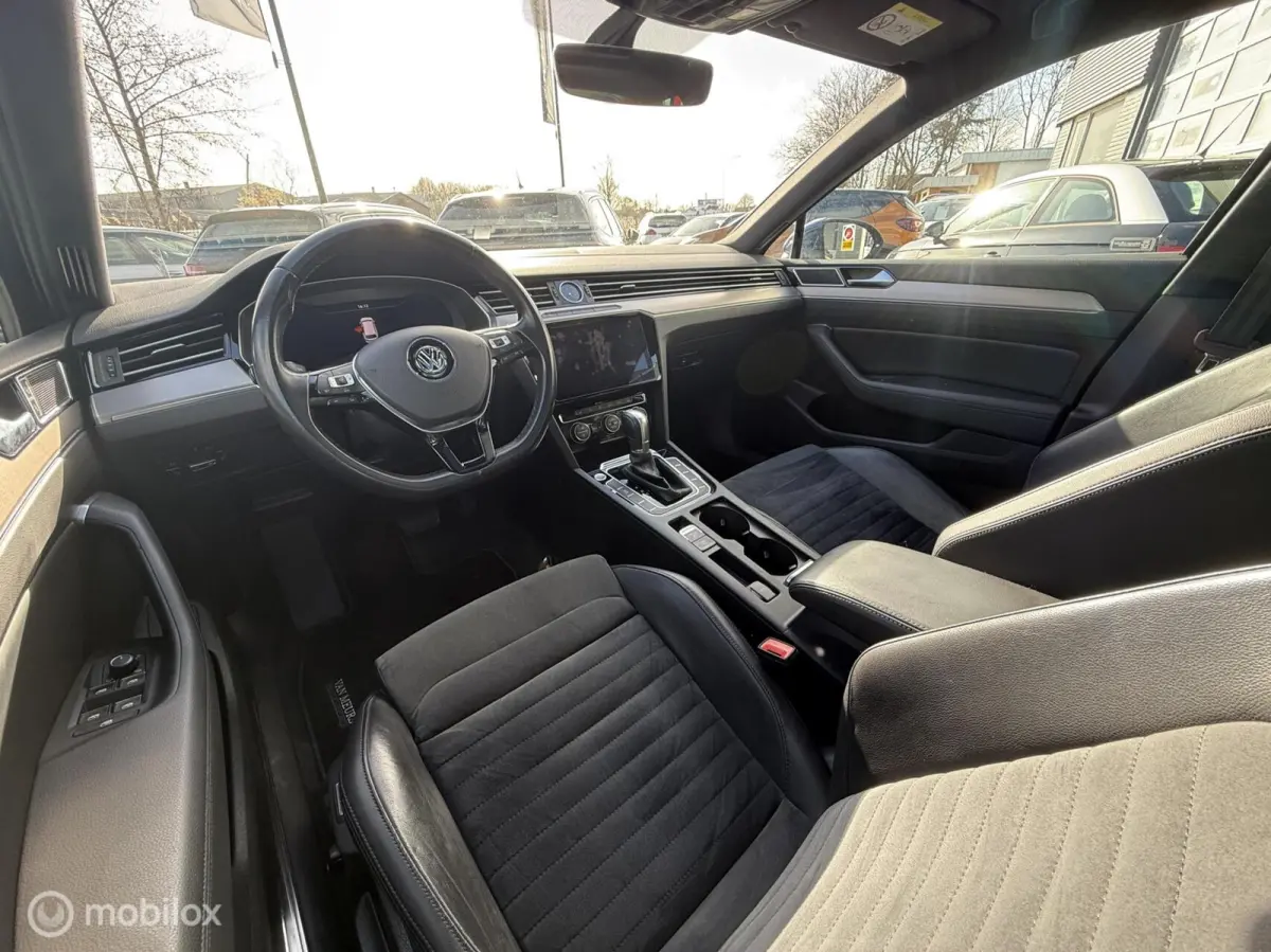 1.4 TSI Highline Business R, Trekhaak, Panodak, apk 10.2026