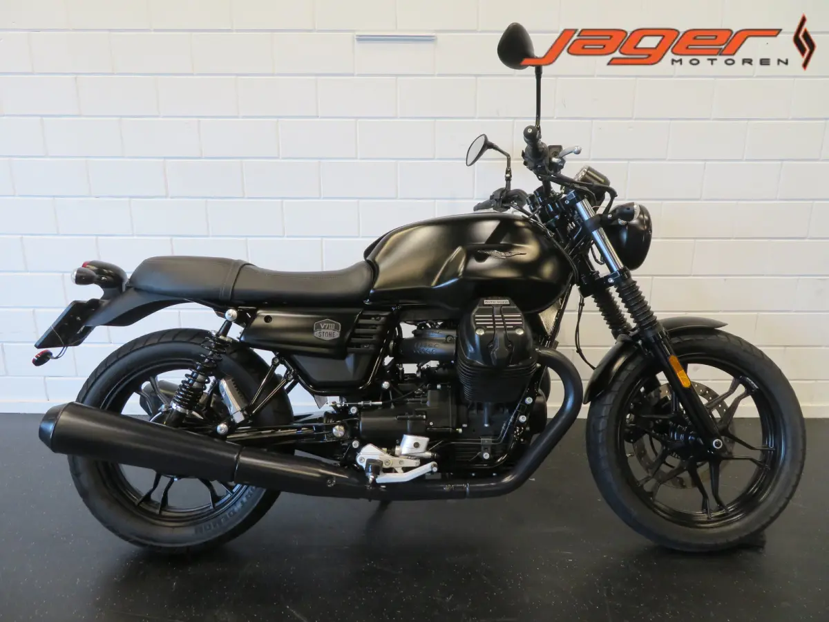 Moto Guzzi V7 Iii Stone 2020 Benzine Onbekend leasen