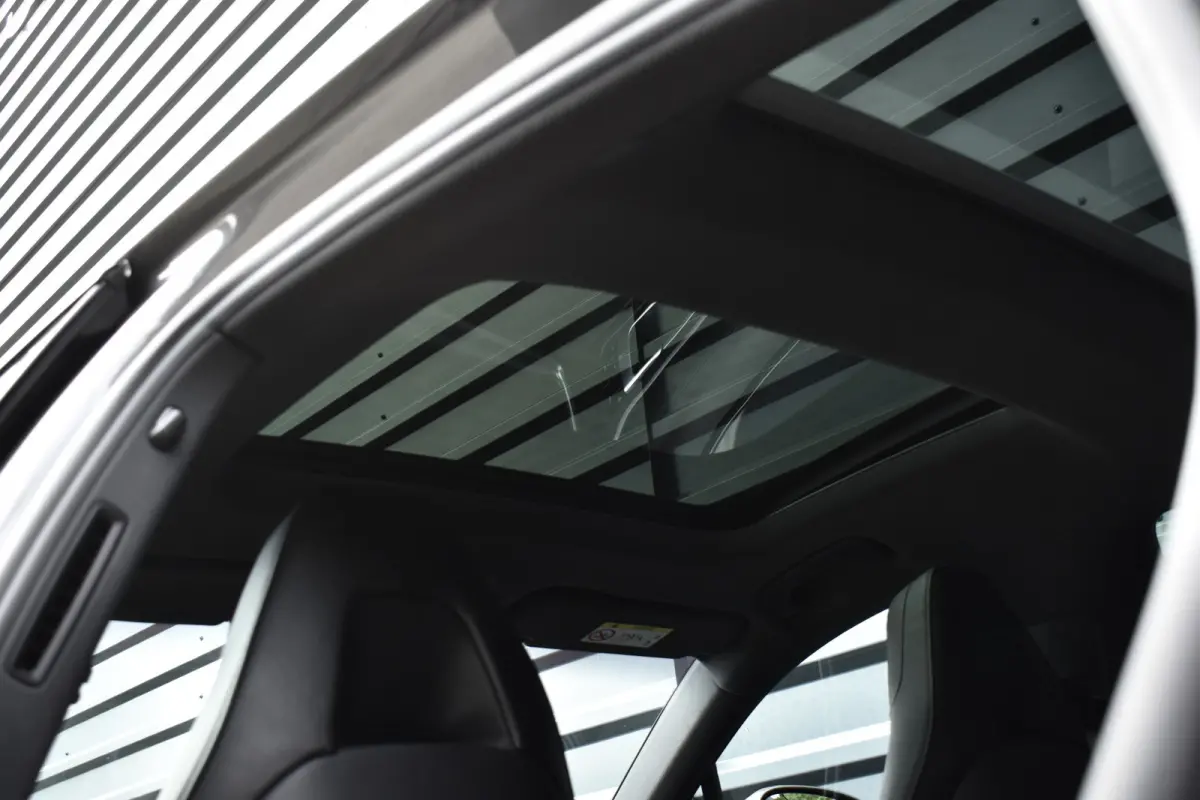 2.9 4 E-Hybrid SportDesign | Pano | 21'' Velgen | Bose | Sfeerverlichting | Luchtvering | Sportuitlaat | Orig. NL |