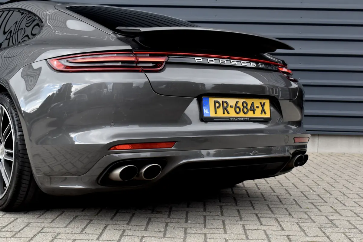 2.9 4 E-Hybrid SportDesign | Pano | 21'' Velgen | Bose | Sfeerverlichting | Luchtvering | Sportuitlaat | Orig. NL |
