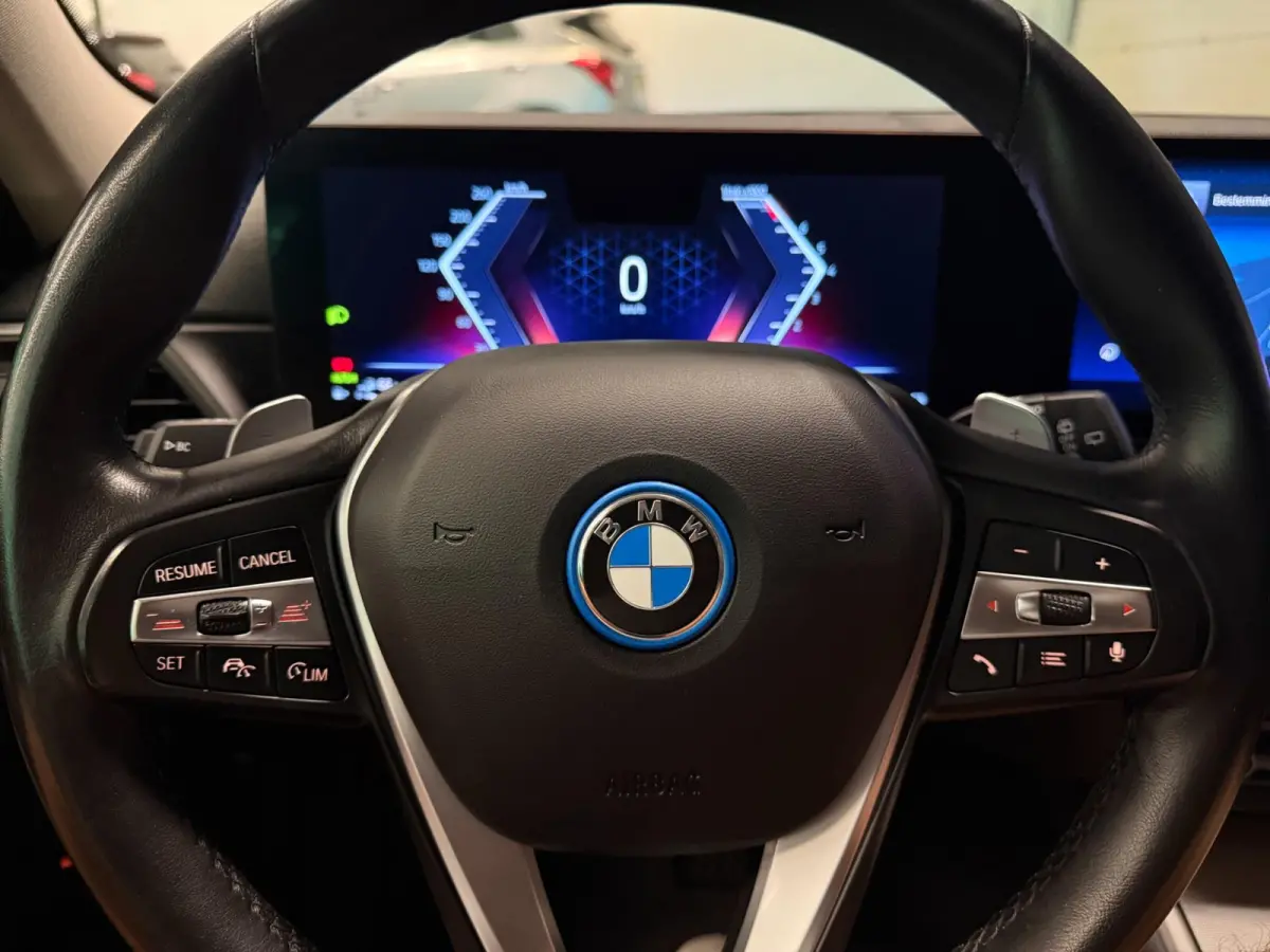 320e SPORT FACELIFT 19'' SOH-TEST/NAVI/LED/DAB/CARPLAY/ECC/PDC/CRUISE/V-COCKPIT/LEDER///