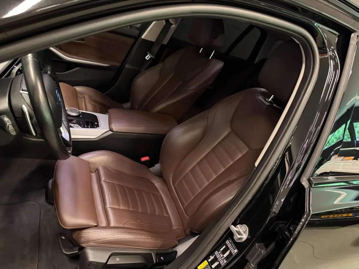 320e SPORT FACELIFT 19'' SOH-TEST/NAVI/LED/DAB/CARPLAY/ECC/PDC/CRUISE/V-COCKPIT/LEDER///